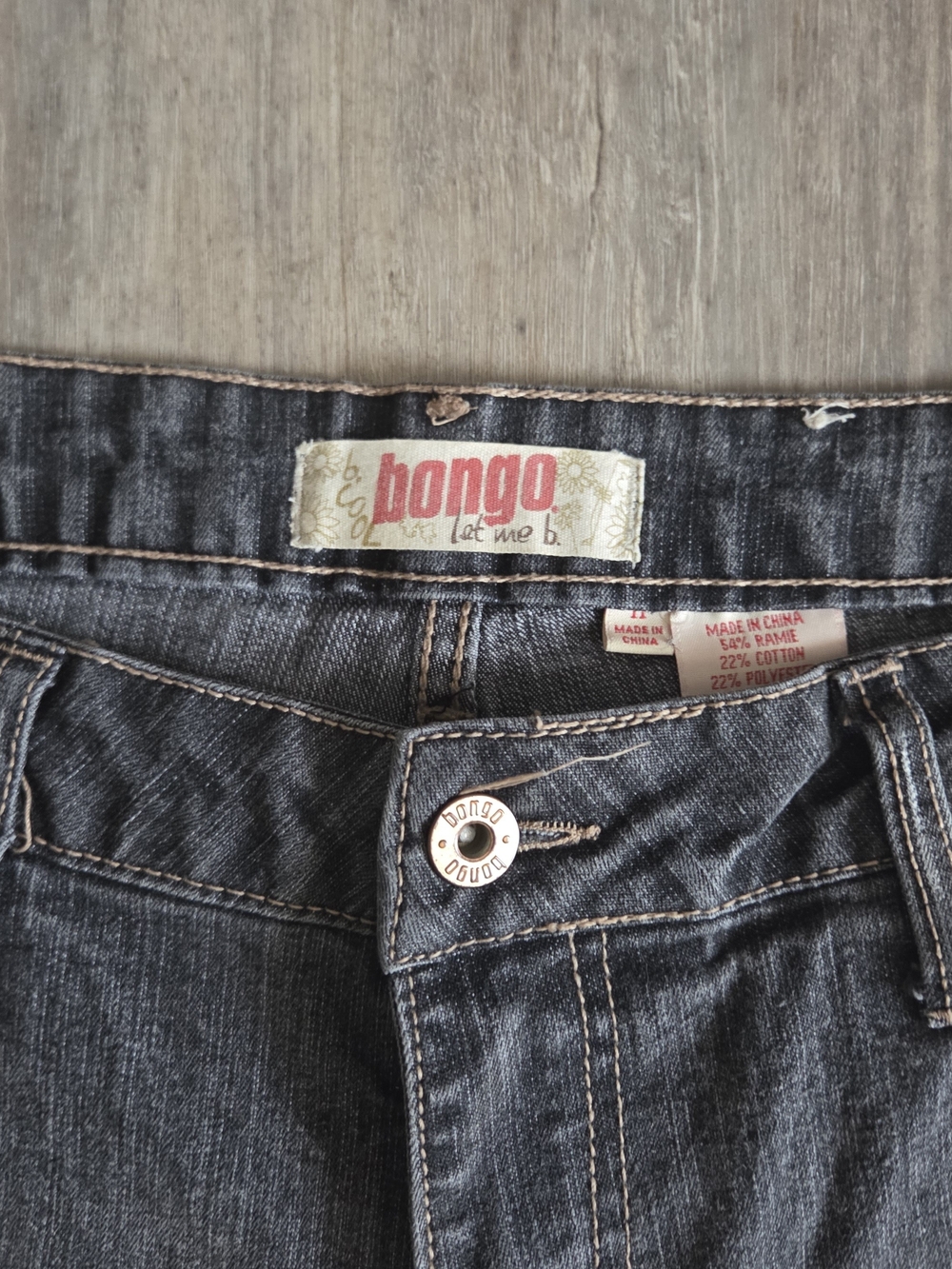 Vintage Bongo Faded Dark Wash Bootcut Jeans Y2K - Picture 2 of 9
